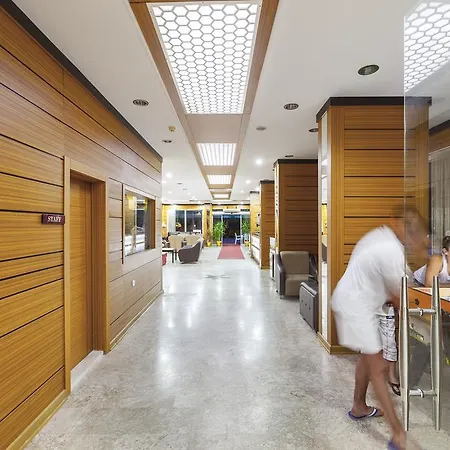 מלון Galaxy Alanya 4*